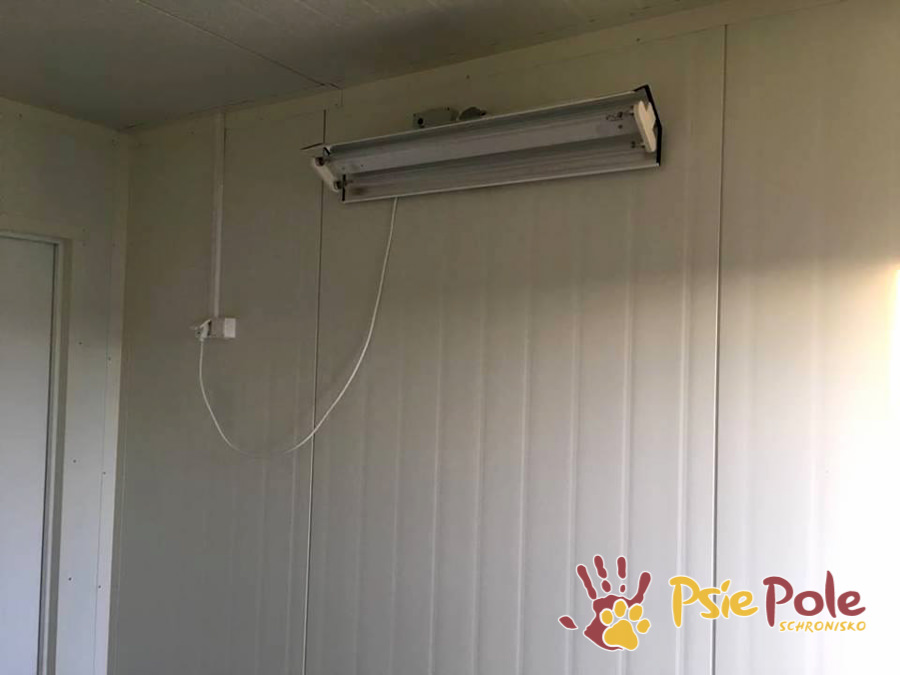 LAMPY UV DO STERYLIZACJI POMIESZCZEŃ LAMPY UV DO STERYLIZACJI POMIESZCZEŃ