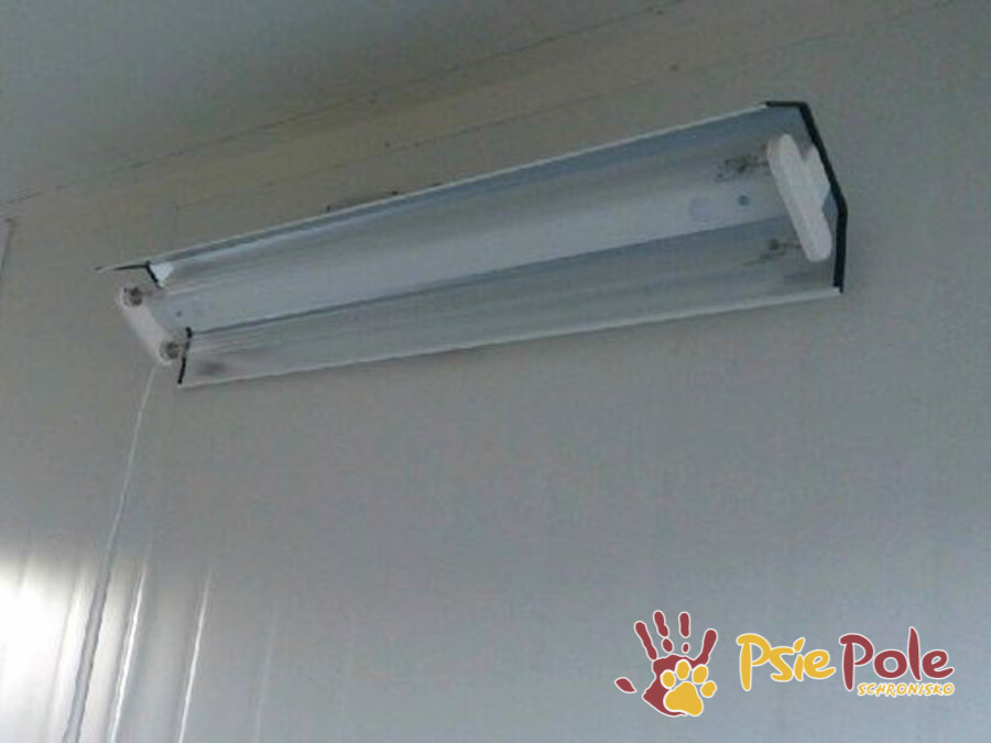 LAMPY UV DO STERYLIZACJI POMIESZCZEŃ LAMPY UV DO STERYLIZACJI POMIESZCZEŃ