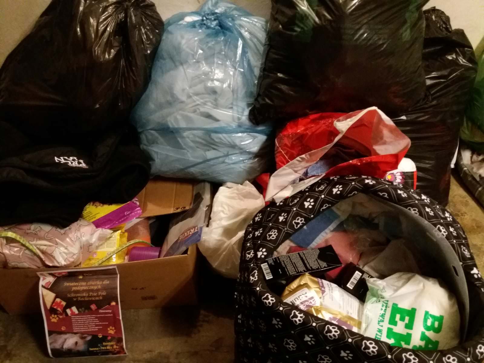 PODARUNKI ZE SZKOŁY PODARUNKI ZE SZKOŁY